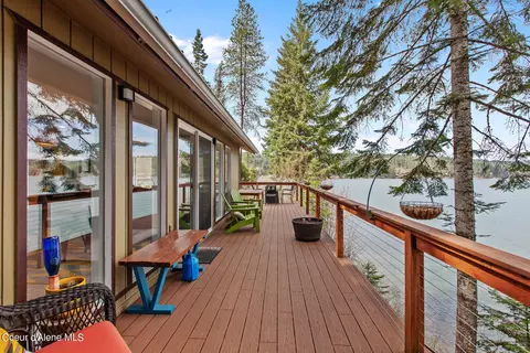 7291 E Revilo Point Rd, Hayden, ID 83835