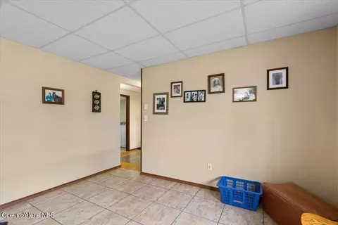 Living - 1256 E White Cloud Rd, Athol, ID 83801 photo 3 of 3