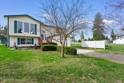 1256 E White Cloud Rd, Athol, ID 83801