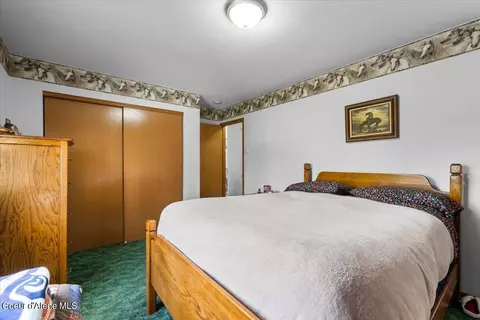 Bedroom - 1256 E White Cloud Rd, Athol, ID 83801 photo 2 of 3