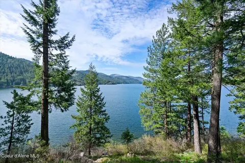 30785 N Nautical Loop, Spirit Lake, ID 83869