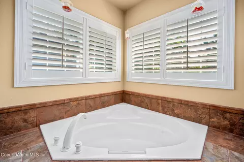 4959 E Shoreline Dr, Post Falls, ID 83854 photo 22