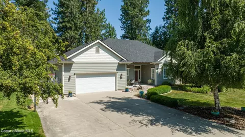 4959 E Shoreline Dr, Post Falls, ID 83854