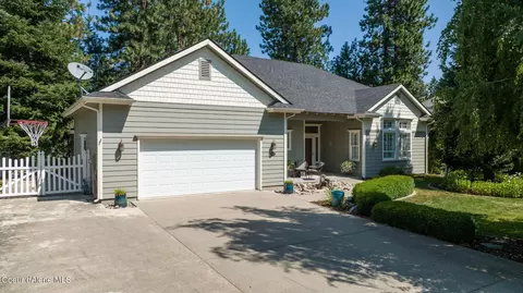 4959 E Shoreline Dr, Post Falls, ID 83854 photo 3