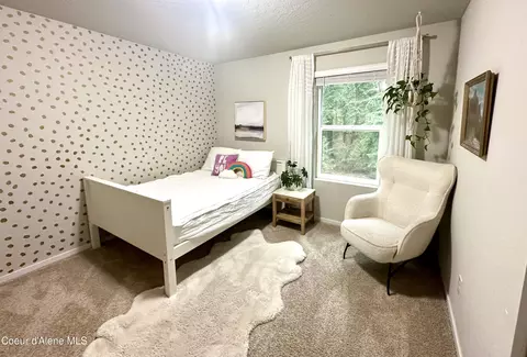 Bedroom - 1110 E Silver Pine Rd, Colbert, WA 99005 photo 4 of 6