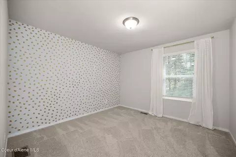Bedroom - 1110 E Silver Pine Rd, Colbert, WA 99005 photo 3 of 6