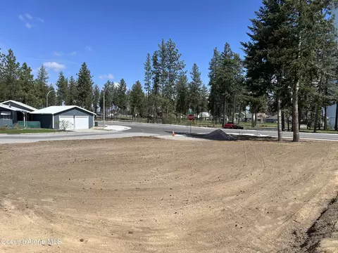 121 W Crestview Dr, Post Falls, ID 83854 photo 5
