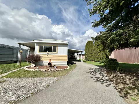 595 W Texas Ave, Hayden, ID 83835