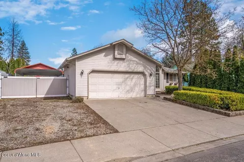 170 N Spencer St, Post Falls, ID 83854