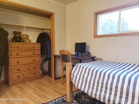 Bedroom - 75 Mountain View Rd, Clark Fork, ID 83811 photo 2 of 5