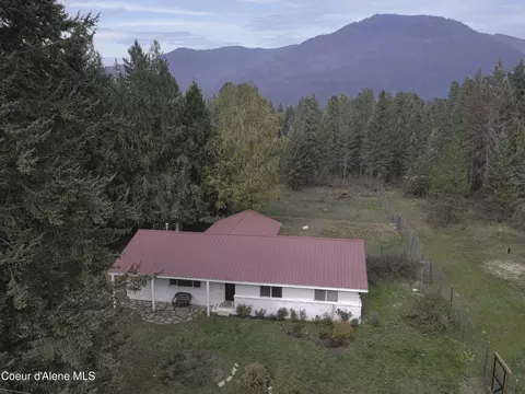 75 Mountain View Rd, Clark Fork, ID 83811