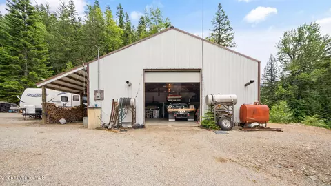 123 Gold Run St, Murray, ID 83874