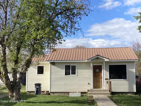197 E Lincoln Ave, Priest River, ID 83856