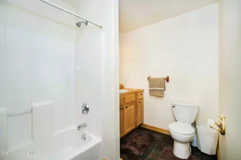 Bath - 273 Lowrey Ct, Clark Fork, ID 83811 photo 2 of 3