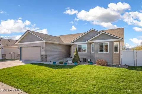 Exterior - 1938 E Highwing Ct, Post Falls, ID 83854 photo 2 of 11