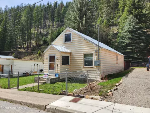 399 Second St, Mullan, ID 83846