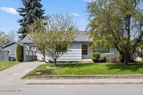 1931 N 7th St, Coeur D'alene, ID 83814