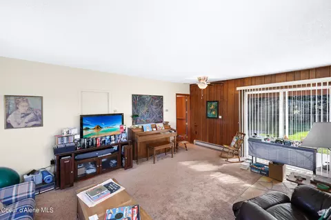 Living - 6405 E Summit Rd, Spokane, WA 99217 photo 2 of 2