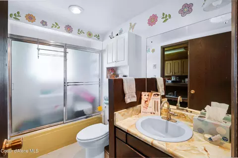 Bath - 6405 E Summit Rd, Spokane, WA 99217 photo 1 of 2