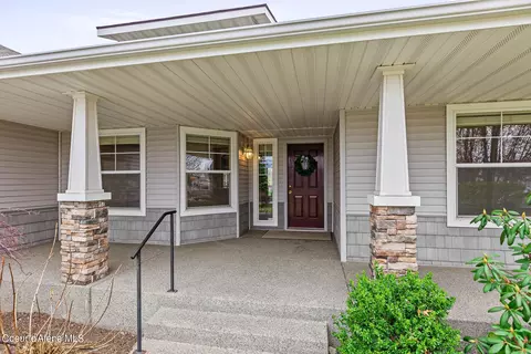 1153 E Stoneybrook Loop, Post Falls, ID 83854 photo 2
