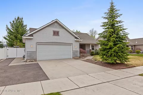 1153 E Stoneybrook Loop, Post Falls, ID 83854 photo 4