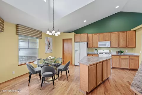 1153 E Stoneybrook Loop, Post Falls, ID 83854 photo 9