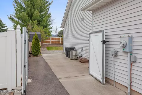 1153 E Stoneybrook Loop, Post Falls, ID 83854 photo 27