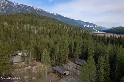1589 Perkins Lake Rd, Moyie Springs, ID 83845