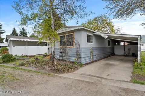 8538 N Hayden Pines Way, Hayden, ID 83835