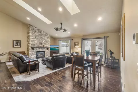 Living - 4677 E Kit Fox Ln, Post Falls, ID 83854 photo 3 of 4