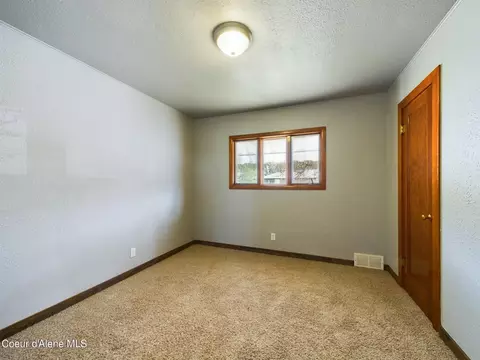 503 W Mullan Ave, Kellogg, ID 83837 photo 12