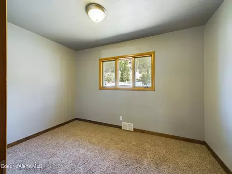 503 W Mullan Ave, Kellogg, ID 83837 photo 9