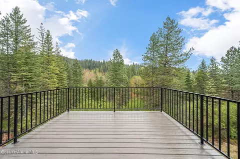 Exterior - 300 Rio Vista St, Osburn, ID 83849 photo 4 of 5