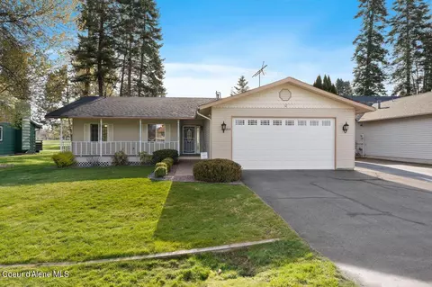 11806 N Strahorn Rd, Hayden, ID 83835