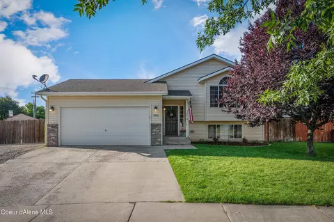 7866 N Joanna Dr, Coeur D'alene, ID 83815