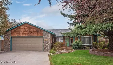 6236 N Galewood Dr, Coeur D'alene, ID 83815