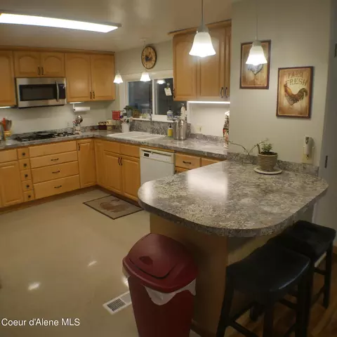 Kitchen - 1444 Agte Rd, Plummer, ID 83851 photo 2 of 4