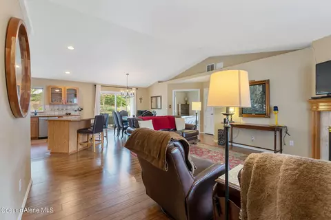 Living - 701 E Kokanee Dr, Post Falls, ID 83854 photo 1 of 2
