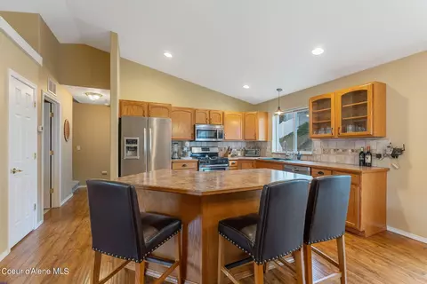 Kitchen - 701 E Kokanee Dr, Post Falls, ID 83854 photo 1 of 3