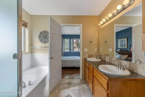 Bath - 701 E Kokanee Dr, Post Falls, ID 83854 photo 1 of 3