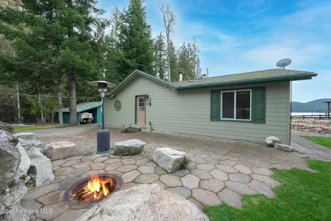 20 W Parkwood, Nordman, ID 83848