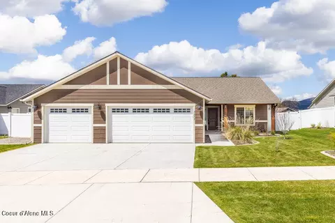 3277 N Carriage Ct, Post Falls, ID 83854