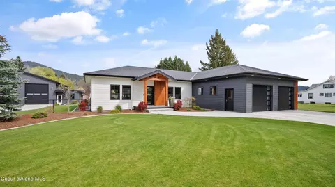 5776 N Davenport St, Dalton Gardens, ID 83815