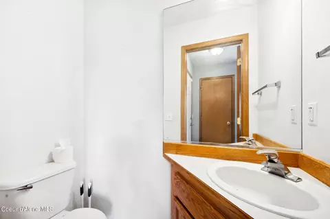 Bath - 112 E 9th Ave, Post Falls, ID 83854 photo 1 of 2