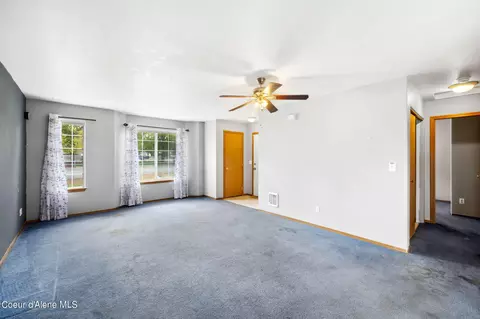 Living - 112 E 9th Ave, Post Falls, ID 83854 photo 1 of 2