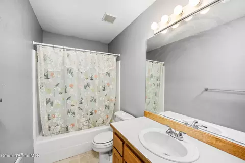 Bath - 112 E 9th Ave, Post Falls, ID 83854 photo 2 of 2