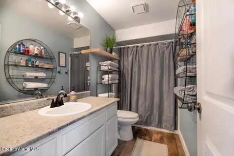 Bath - 5003 E Shore Cv, Post Falls, ID 83854 photo 3 of 5