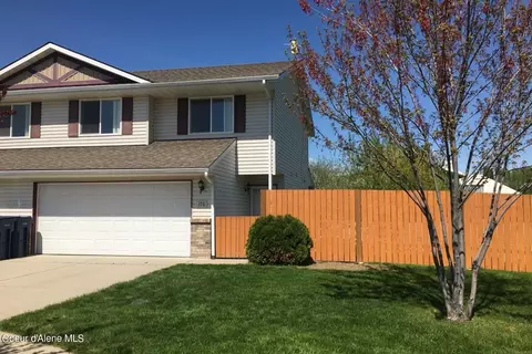 776 Sapphire Ct, Sandpoint, ID 83864