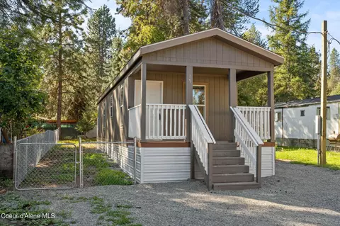 11776 N Hauser Lake Rd #17, Hauser, ID 83854