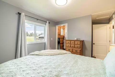 Bedroom - 434 B St, Plummer, ID 83851 photo 2 of 3